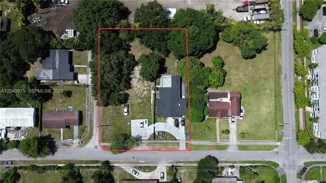 1860 Nw 81st Street, Miami