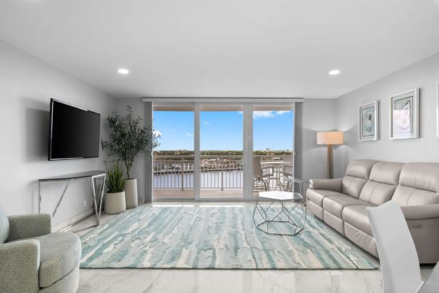 4 of 24 - 511 Bayshore Drive #910, Fort Lauderdale, FL