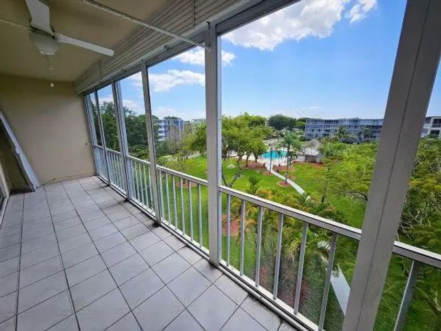 4650 Washington Street #504, Hollywood