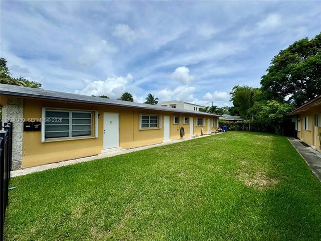 3 of 28 - 1727 Sw 21st Street, Fort Lauderdale, FL