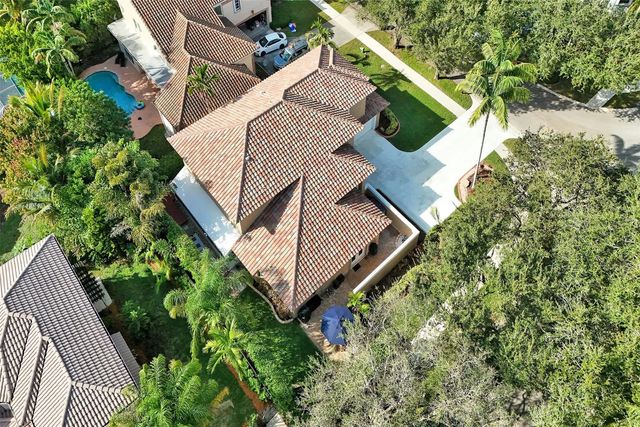 5 of 99 - 11300 Knot Way, Cooper City, FL