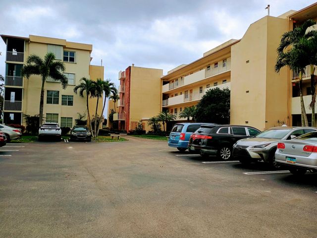 2 of 22 - 1810 New Palm Way #215, Boynton Beach, FL
