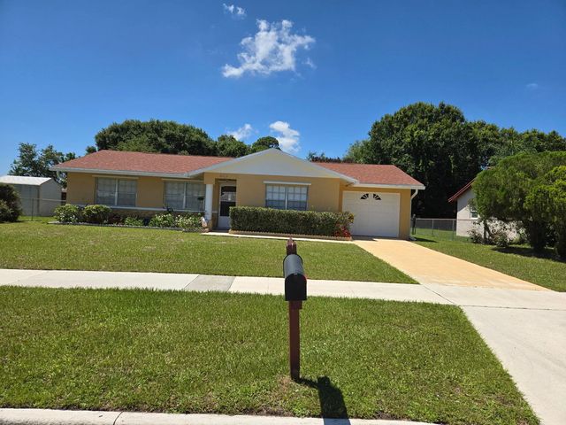 2 of 22 - 3101 Hibiscus Avenue, Fort Pierce, FL