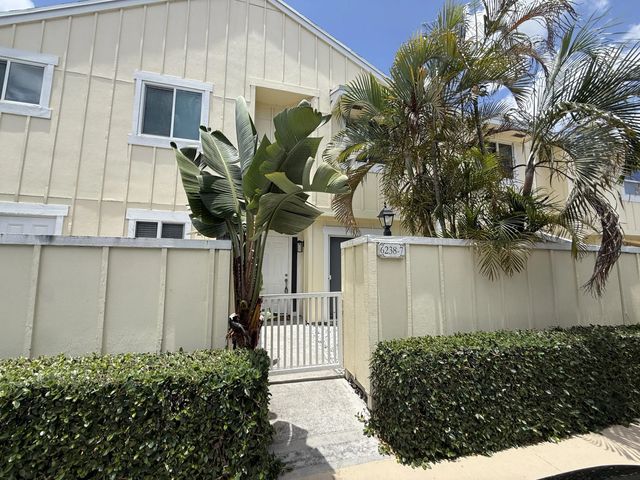 6238 Riverwalk Lane #7, Jupiter