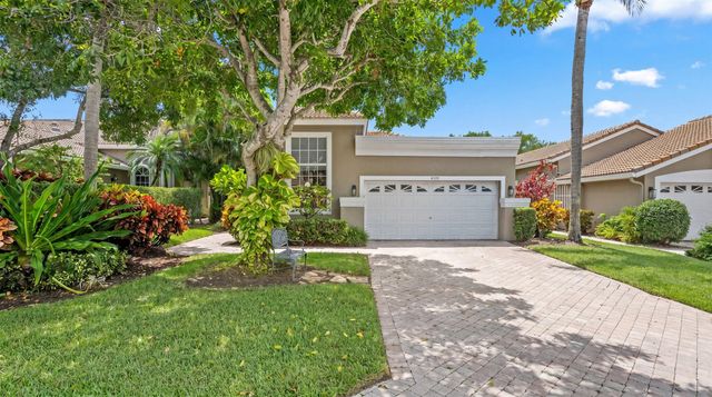 4706 Carlton Golf Drive, Lake Worth