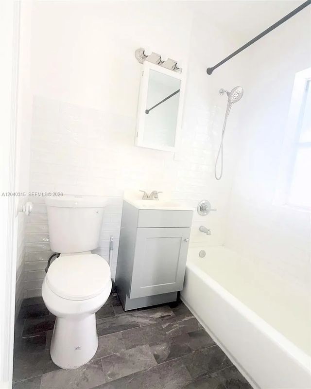 5 of 10 - 1730 Marseille Drive, Miami Beach, FL