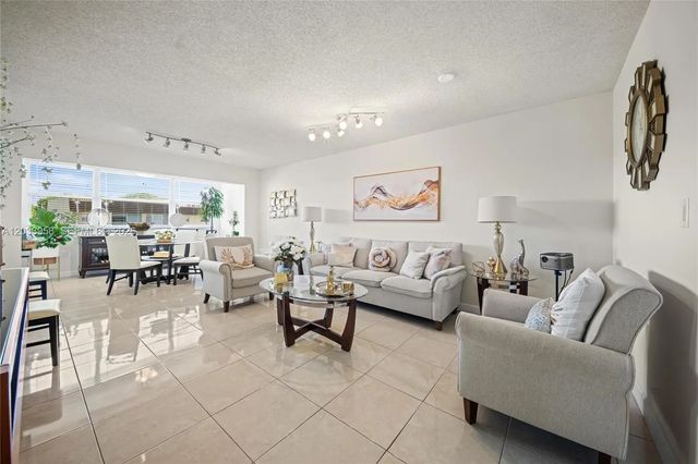 8951 Sunrise Lakes Boulevard #301, Sunrise