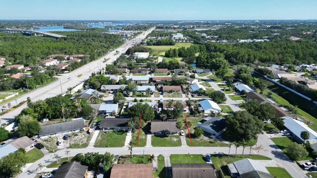 2 of 10 - 85 & 95 Se Millwood Terrace, Stuart, FL