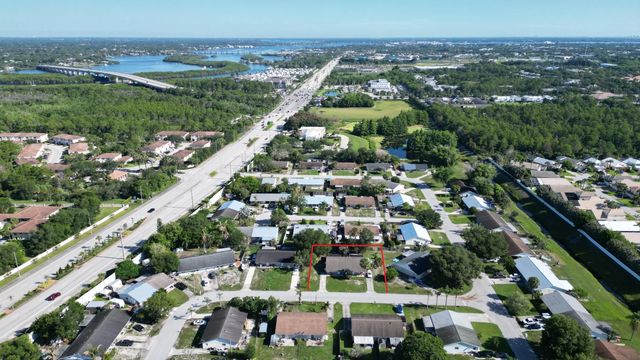 4 of 10 - 85 & 95 Se Millwood Terrace, Stuart, FL