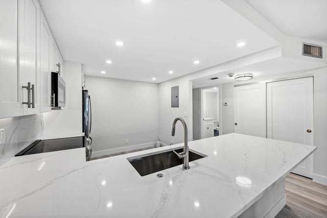 4 of 41 - 5100 N Ocean Boulevard #502, Lauderdale-By-The-Sea, FL