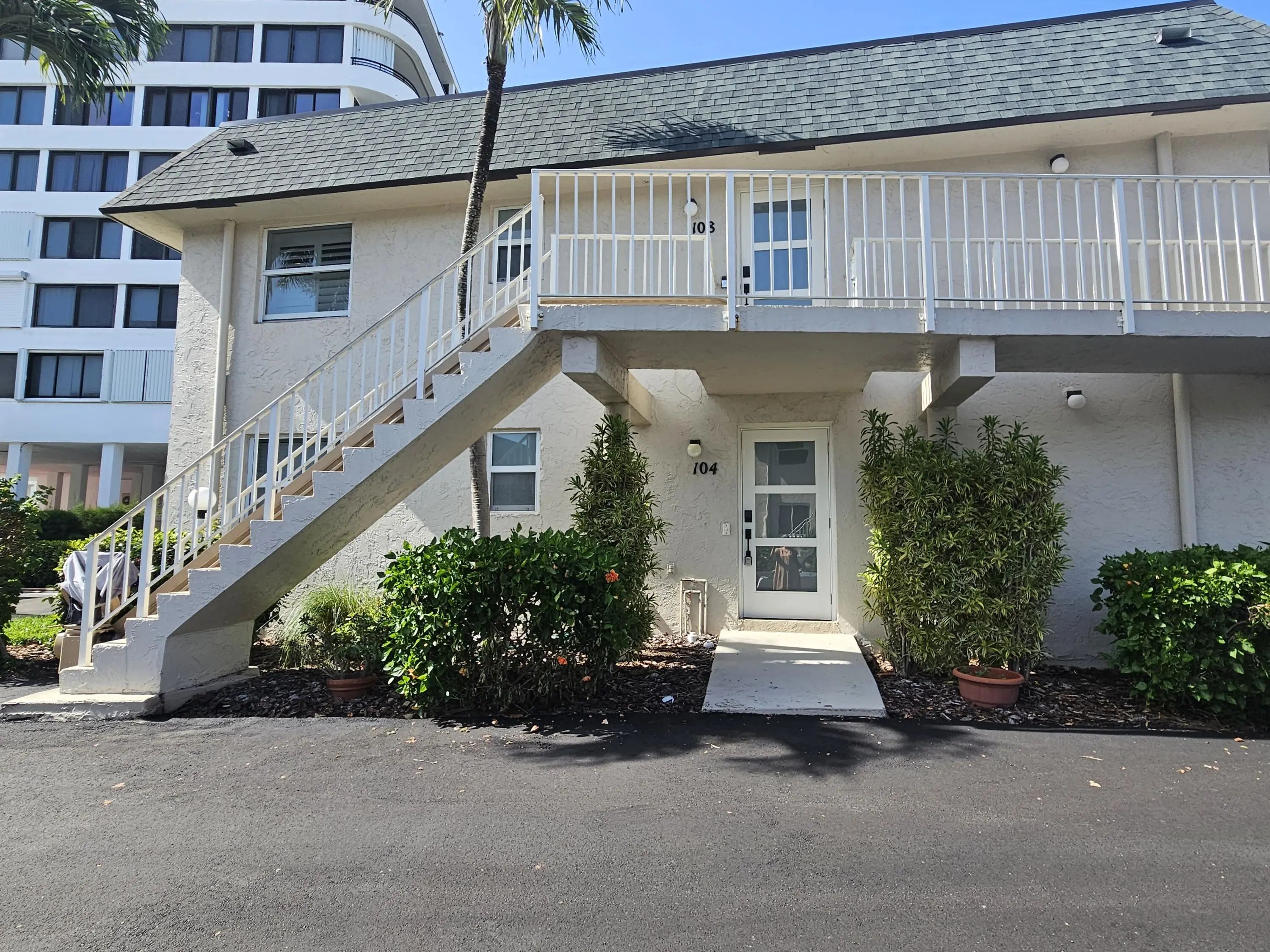 MLS B26044049 BARBICAN CONDO home for sale in South Palm Beach