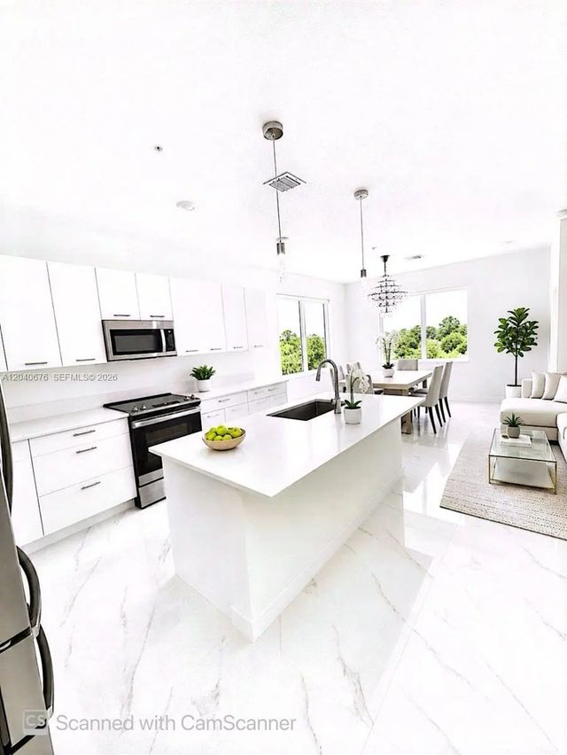 4 of 24 - 8001 Nw 41st Street #f-113, Doral, FL