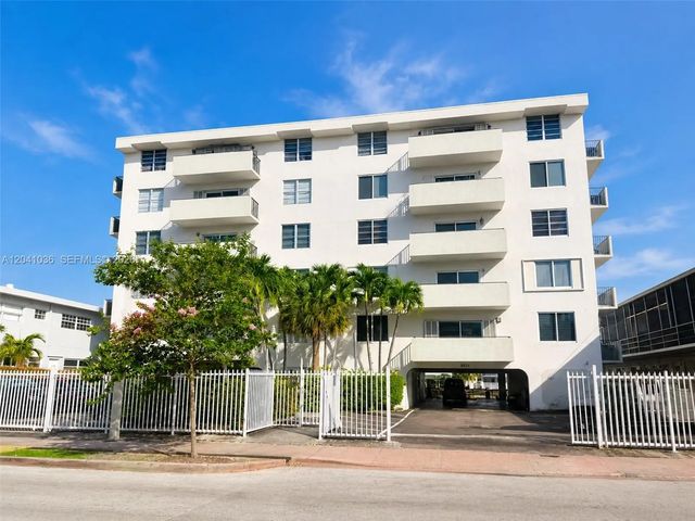 2 of 21 - 8024 Tatum Waterway Drive #2b, Miami Beach, FL