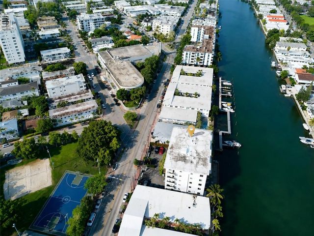 4 of 21 - 8024 Tatum Waterway Drive #2b, Miami Beach, FL