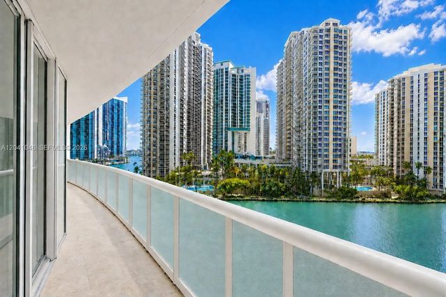 2 of 67 - 495 Brickell Avenue #bay807, Miami, FL