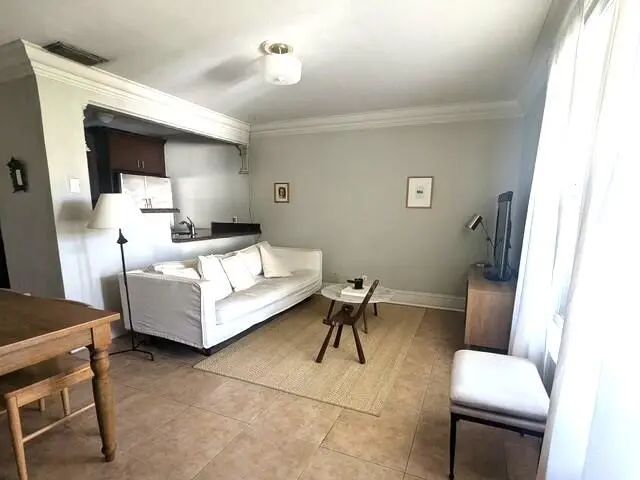 5 of 10 - 1012 Se 15th Street #102, Fort Lauderdale, FL