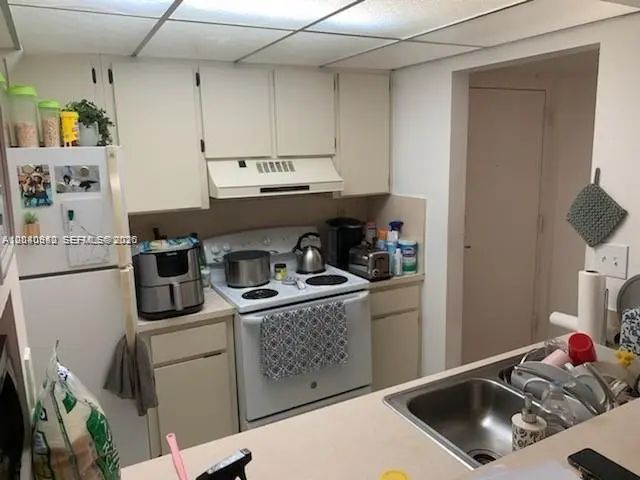 3 of 7 - 7035 Nw 186th Street #d310, Hialeah, FL