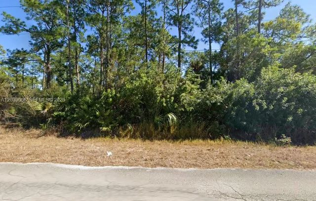 2 of 2 - 1010 Henry Avenue, Lehigh Acres, FL