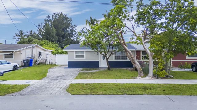 2 of 41 - 1523 Sw 68th Way, North Lauderdale, FL