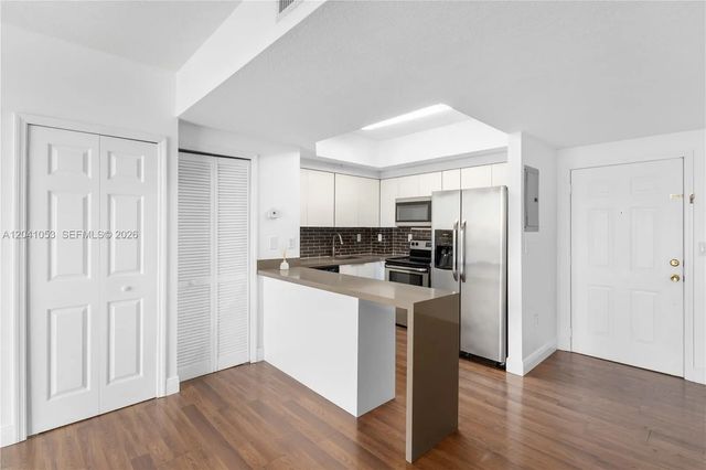 5 of 39 - 3500 Coral Way #ph 109 / 1509, Miami, FL