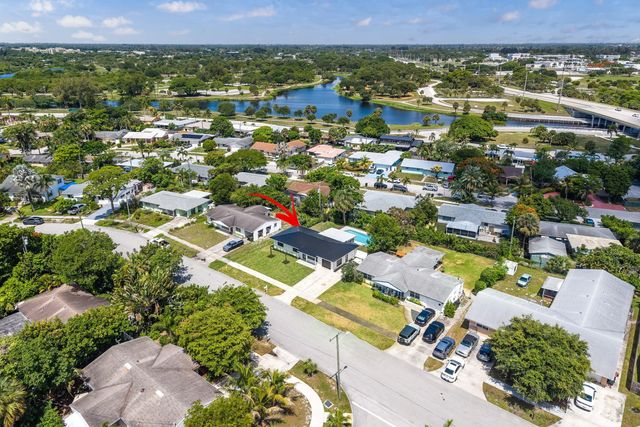 3 of 19 - 707 Sunset Drive, Lake Worth Beach, FL