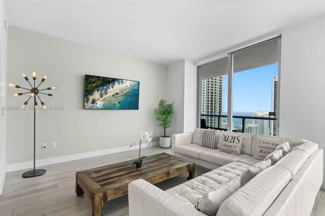 5 of 36 - 2600 E Hallandale Beach Boulevard #t3001, Hallandale Beach, FL