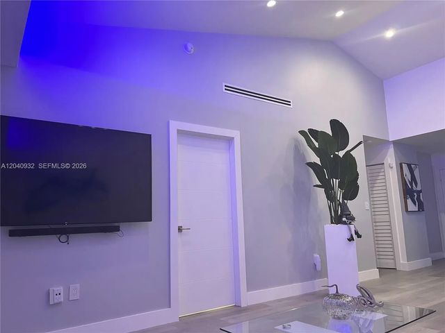 2 of 17 - 11376 Sw 2nd Court #11376, Pembroke Pines, FL
