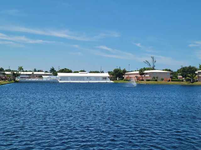 1050 Sw 11th Street #l2, Hallandale Beach