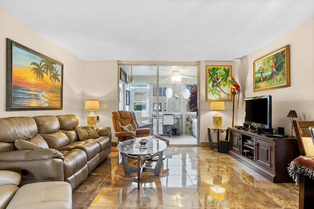 10 Willowbrook Lane #108, Delray Beach