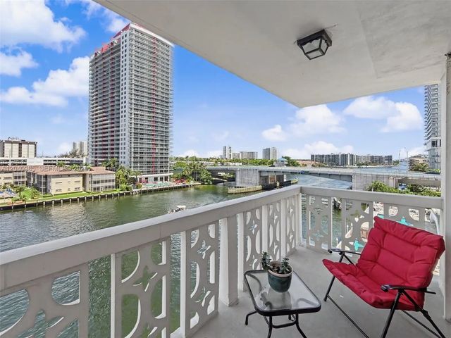 3 of 23 - 1817 S Ocean Drive #620, Hallandale Beach, FL