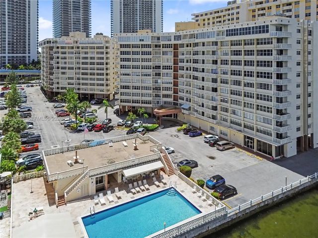 4 of 23 - 1817 S Ocean Drive #620, Hallandale Beach, FL