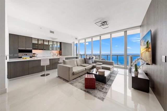 3 of 30 - 888 Biscayne Boulevard #5404, Miami, FL