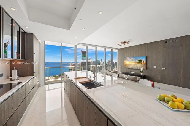 4 of 30 - 888 Biscayne Boulevard #5404, Miami, FL