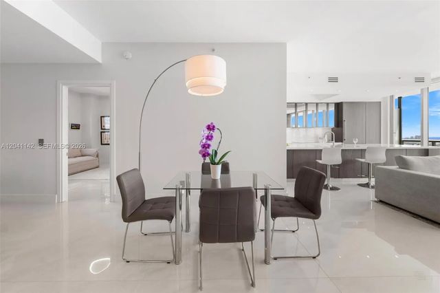 5 of 30 - 888 Biscayne Boulevard #5404, Miami, FL
