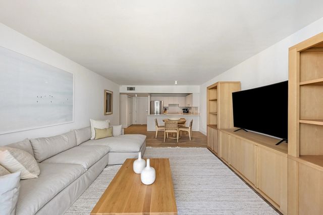 5 of 61 - 2301 Collins Avenue #1205, Miami Beach, FL