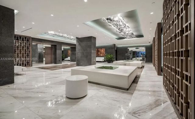 3 of 20 - 400 Sunny Isles Boulevard #1817, Sunny Isles Beach, FL