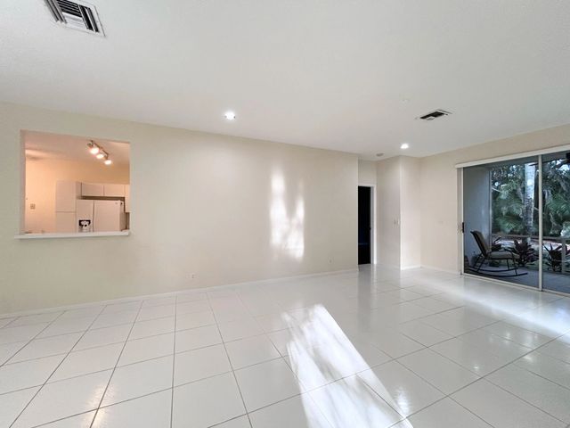 3 of 27 - 7910 Laina Lane #2, Boynton Beach, FL