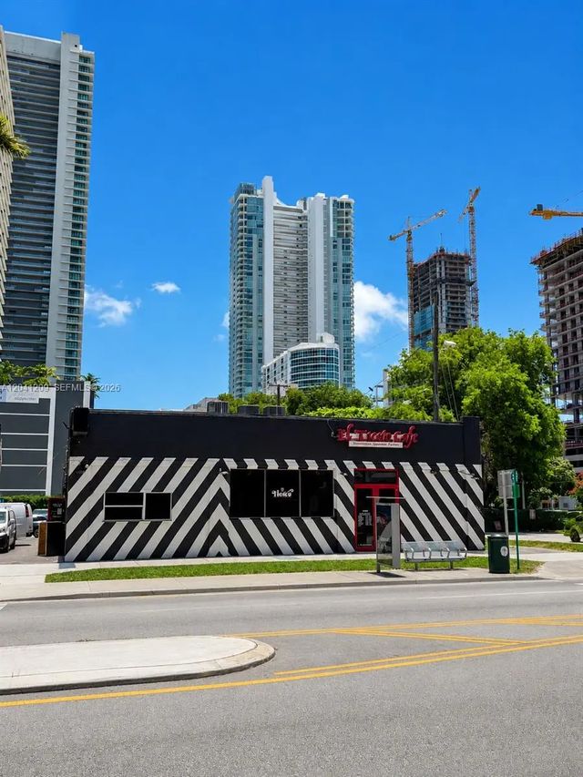 2 of 3 - 3023 Biscayne Boulevard, Miami, FL
