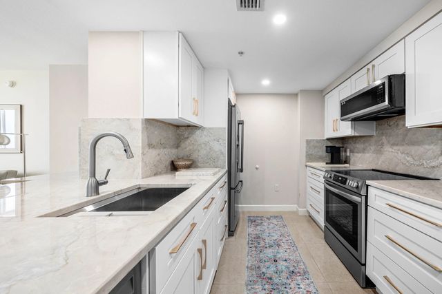 3 of 63 - 625 Casa Loma Boulevard #1408, Boynton Beach, FL