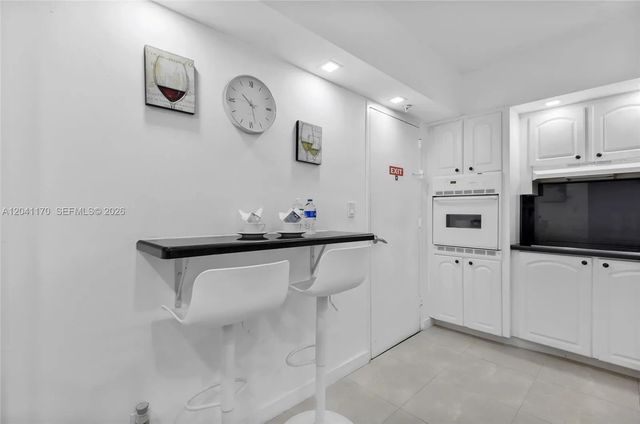 4 of 38 - 3901 S Ocean Drive #8c, Hollywood, FL