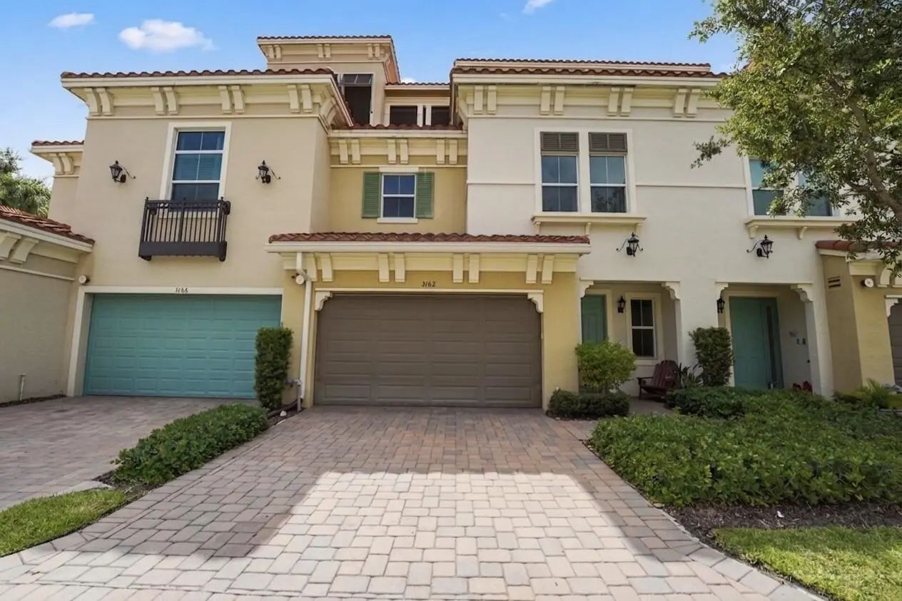 3162 Nw 124th Way, Sunrise