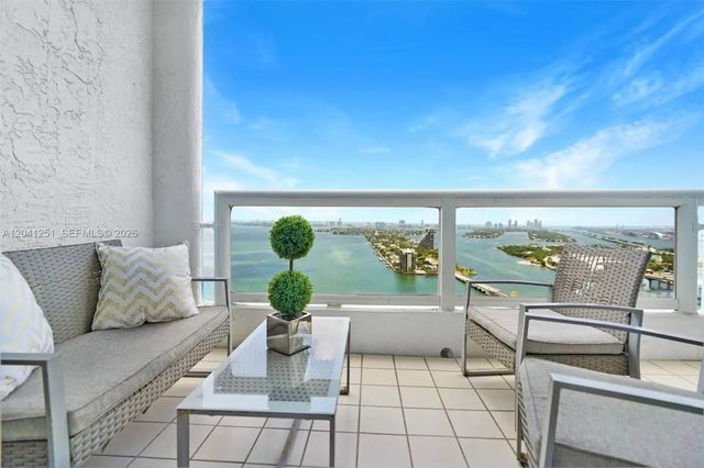 5 of 22 - 1717 N Bayshore Drive #d-3931, Miami, FL
