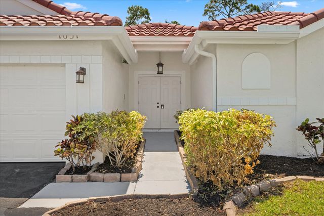 2 of 36 - 1051 New Parkview Place, Haverhill, FL
