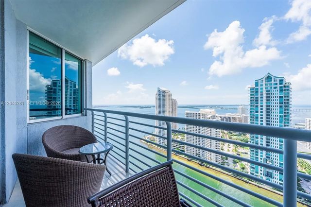 4 of 33 - 325 S Biscayne Boulevard #3821, Miami, FL