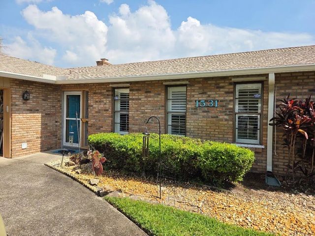 2 of 28 - 1531 Se Portillo Road, Port St. Lucie, FL