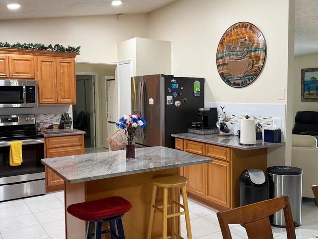 4 of 28 - 1531 Se Portillo Road, Port St. Lucie, FL