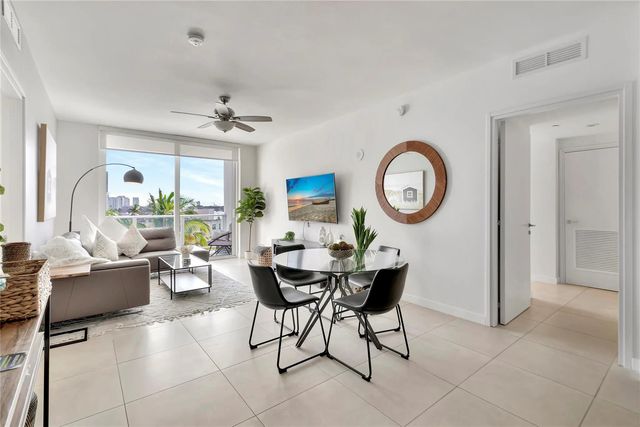3 of 40 - 401 N Birch Road #504, Fort Lauderdale, FL