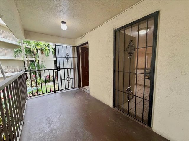 2 of 40 - 2320 S Cypress Bend Drive #206, Pompano Beach, FL