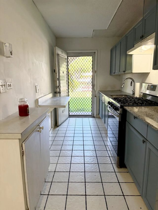 20330 Ne 2nd Avenue #d-5, Miami Gardens