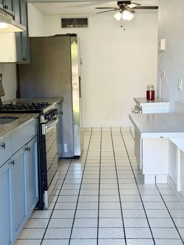 2 of 26 - 20330 Ne 2nd Avenue #d-5, Miami Gardens, FL